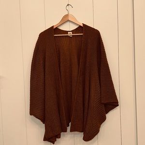 Anthropologie AKEMI + KIN knit shawl